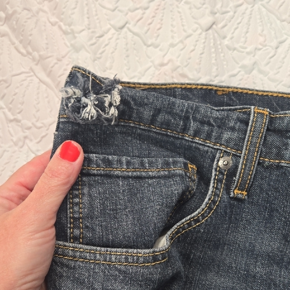 3/$10 Levi's Men's Dark Blue Bootcut Jeans - Picture 6 of 9